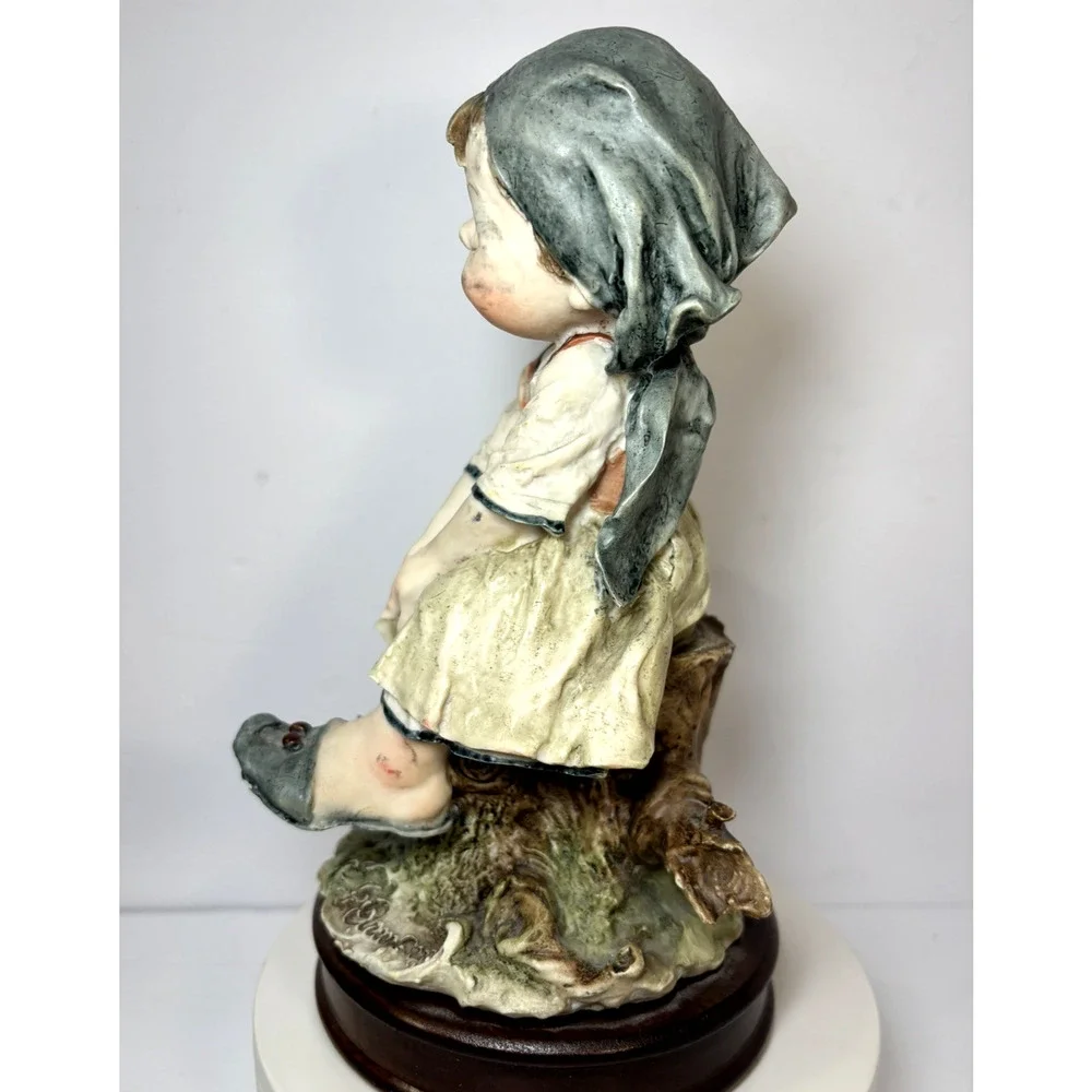 Giuseppe Armani 1981 Signed Resin Figurine Girl on Tree Branch 8” Italy